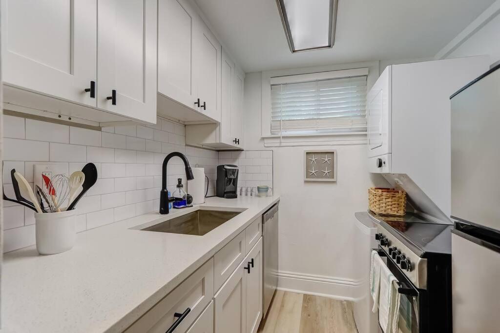 Beachside Retreat Awaits At Jacksonville Beach Eksteriør billede