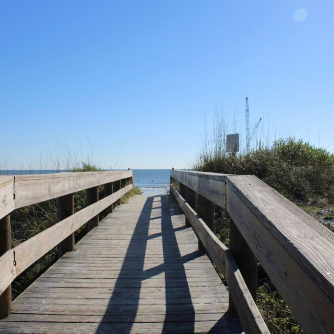 Beachside Retreat Awaits At Jacksonville Beach Eksteriør billede