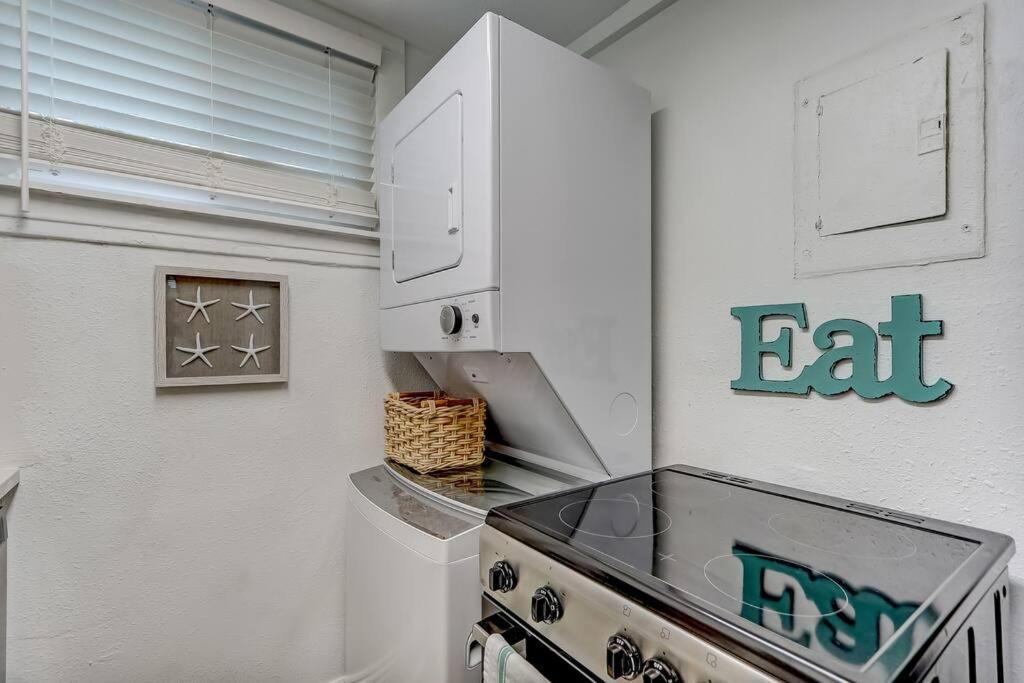Beachside Retreat Awaits At Jacksonville Beach Eksteriør billede