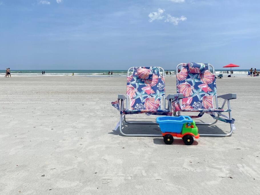 Beachside Retreat Awaits At Jacksonville Beach Eksteriør billede